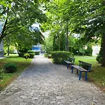 бриджит Apartamento *